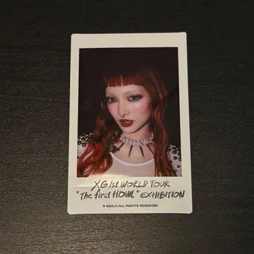 XG JURIN 폴라로이드 The first HOWL EXHIBITION