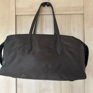 [새상품급] ZARA 다크 브라운 나일론 가죽 숄더백