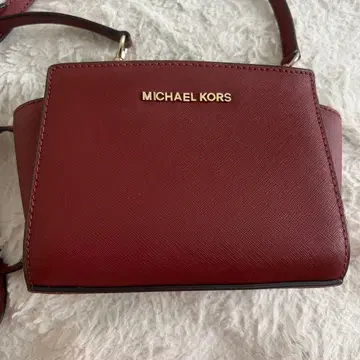 MICHAEL KORS 버건디 숄더백