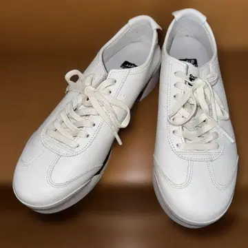 MEXICO 66 SD PF WHITE/WHITE 24cm
