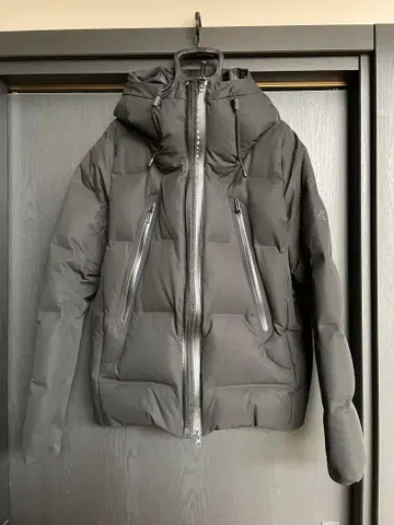 DESCENTE ALLTERRAIN 미즈사와 다운 올터레인 자켓