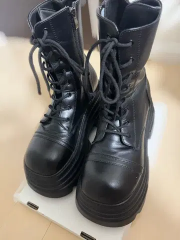 10cm 통굽 블랙 레이스업 사이드 지퍼 부츠