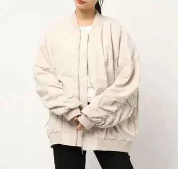 하이픈 월드 갤러리 빅 MA-1 라이트 베이지 새상품급