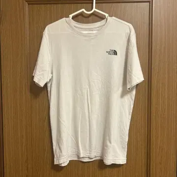 THE NORTH FACE 화이트 티셔츠 S/90