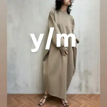 5 [새상품] y/m 이무 스무스 롱 원피스