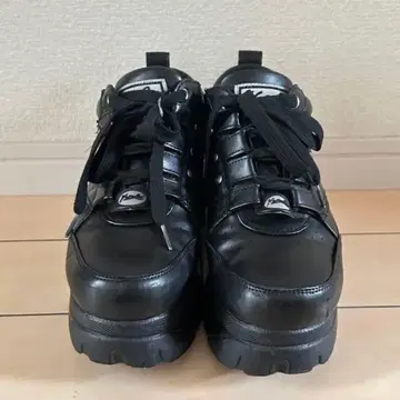 [ YOSUKE/요스케 ] 스탠다드 모델 통굽 레이스업 스니커즈 블랙