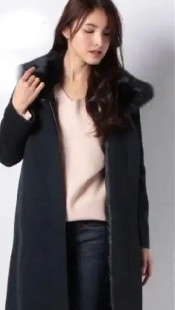 루니의 택 포함 새상품 에코 퍼 코트