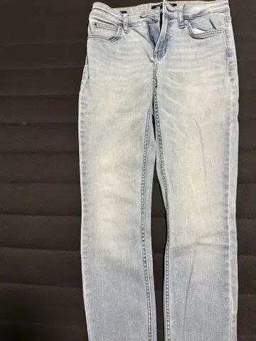 라이트 블루 스트레이트 데님