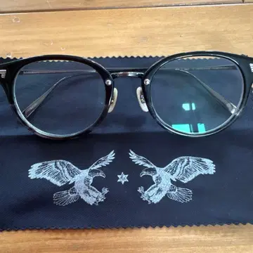 B1 CLASSIC COLLECTION 블랙 프레임 안경