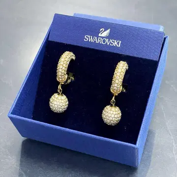 SWAROVSKI/스와로브스키/귀찌/골드/파베