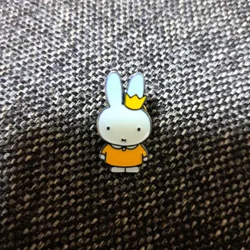 미피 60주년 기념 핀 배지