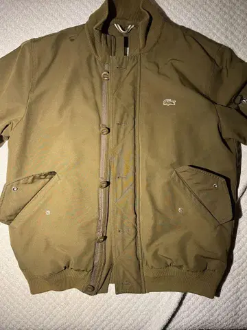 Lacoste 올리브 그린 점퍼