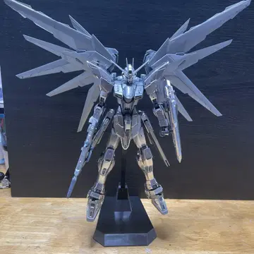 MG 건담베이스 한정판 프리덤 건담 ver.2.0 실버 코팅