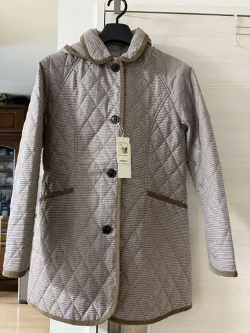 McGregor 퀼팅 코트 M 사이즈 베이지 계열