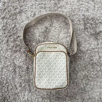 MICHAEL KORS 로고 숄더백