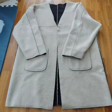 프릭스스토어 리버서블 플리스 롱 코트 프리 사이즈