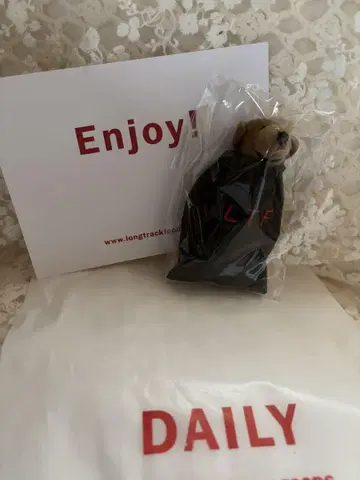[ 새상품 ] 롱 트랙 후즈 프렌조 곰