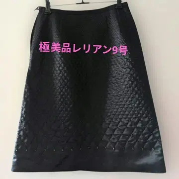 컨디션 최상 레리안 미디 스커트 9호 블랙