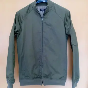 A.P.C. 올리브 블루종
