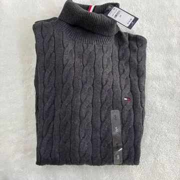 TOMMY HILFIGER 케이블 짜임 터틀넥 스웨터 S/P 그레이
