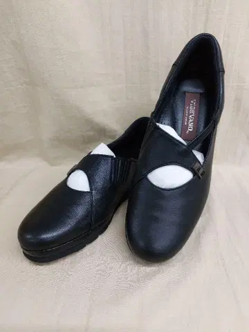 비제바노 고급 여성 신발 포멀 23cm 블랙 권장소비자가격 21780엔