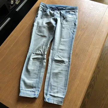 라이트 블루 데님 팬츠