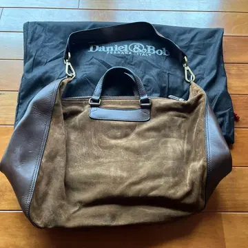 Daniel&Bob 브라운 스웨이드 숄더백