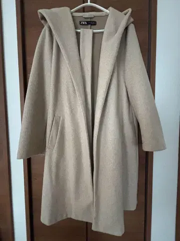 ZARA 후드 부착 코트 M 사이즈 베이지