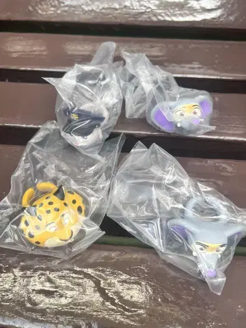 주토피아 반지 캡슐 토이