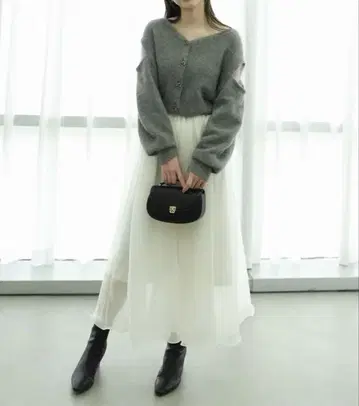 새상품급 SNIDEL 롱 스커트 화이트 플레어 스커트