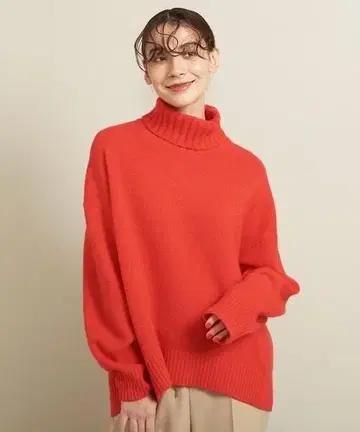 BEAUTY UNITED 오렌지 터틀넥 스웨터