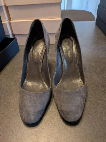 세르지오로시 펌프스