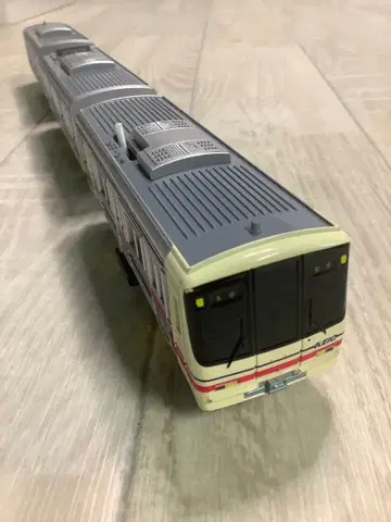 프라레일 게이오 8000