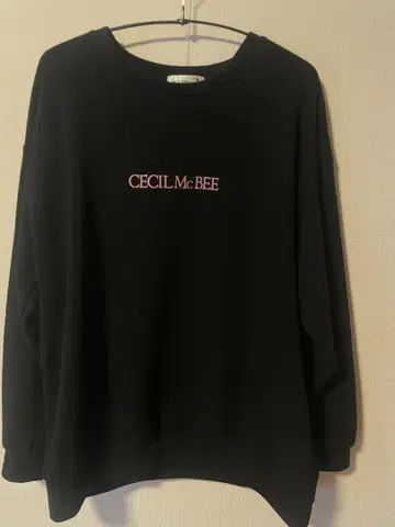 CECIL McBEE Hello Kitty 맨투맨