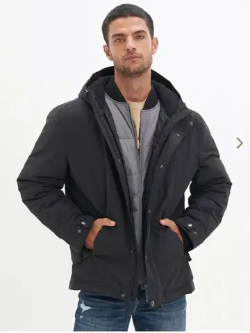 AMERICAN EAGLE 블랙 다운 자켓