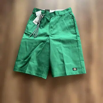 [ beams 별주 ] 와다 켄지로 Dickies 워크 숏팬츠