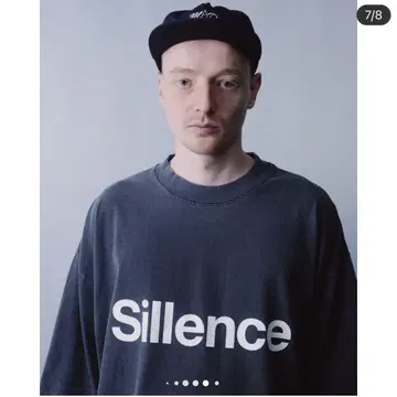 untrace illeguler Spray Logo Tee (SUMI)