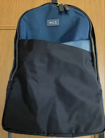Agnes b. VOYAGE 나일론 소재 네이비 백팩