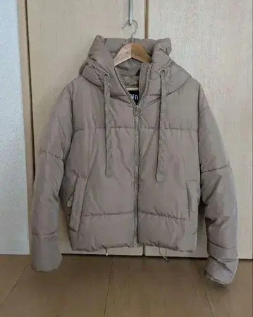 ZARA 자라 후드 부착 숏 기장 퀼팅 자켓