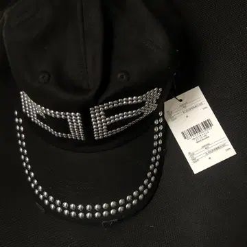 BEEDEN STUDS DAMAGE CAP BLACK