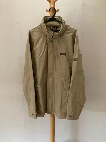 AIGLE 베이지 마운틴 파카