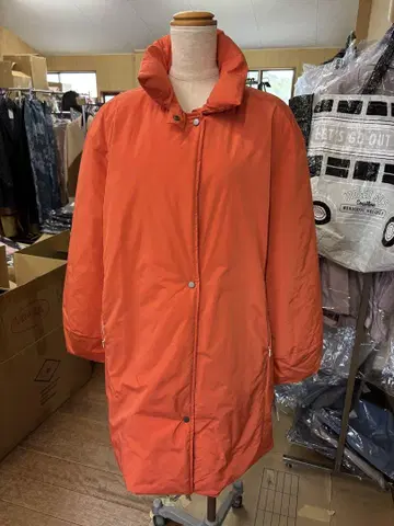 오렌지 컬러 폴리에스테르 자켓 M~L
