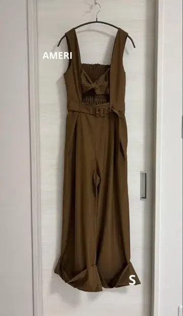 AMERI VINTAGE 트위스트 뷔스티에 올인원 S