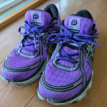 Brooks PureFlow 퍼플 러닝 스니커즈