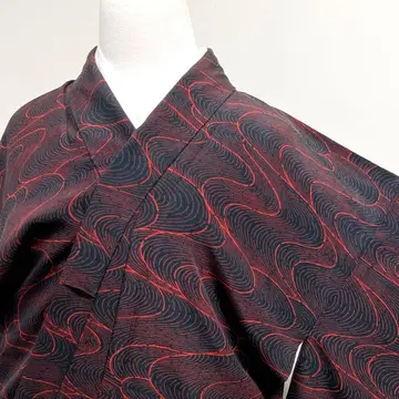 코몬 유수 문양 블랙 베이스 빨간색 줄무늬 기모노 029k