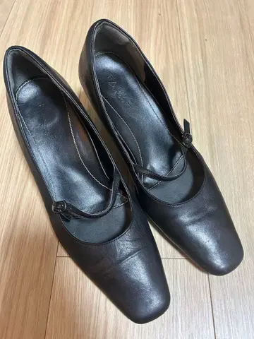 FAUVE 취업용 신발 블랙 가죽 스트랩 중간 굽