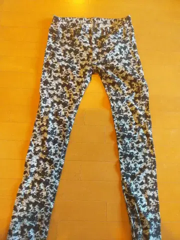 GalaabenD 갈라아벤트 자카드 무늬 스키니 팬츠