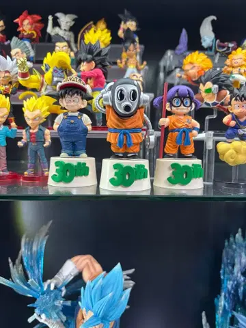 드래곤볼 30주년 피규어 아라레 손오공 토리야마 로봇