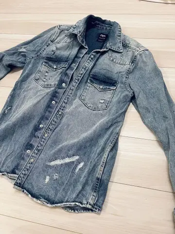 새상품급! ZARA 데미지 데님 자켓 사이즈 S 블루