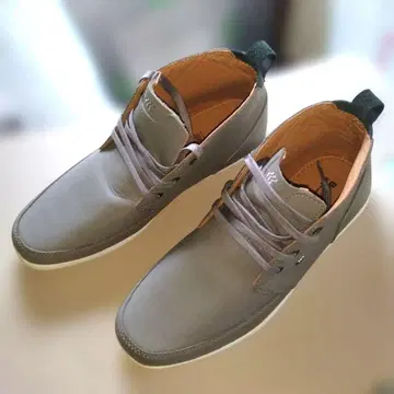 새상품 그레이 가죽 부츠 26.5cm 런던 디자인